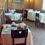 Residencial Sol Vendégház 3*